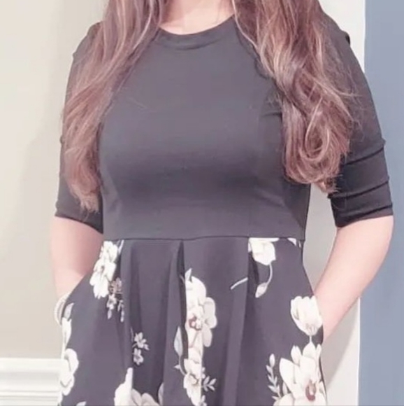 Cute dress for sale - Picture 4 of 5